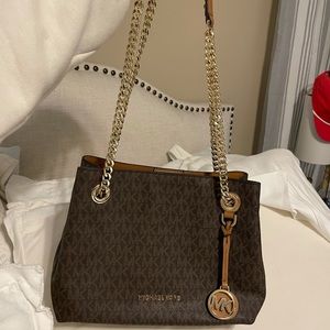 Michael Kors small/medium chain link purse